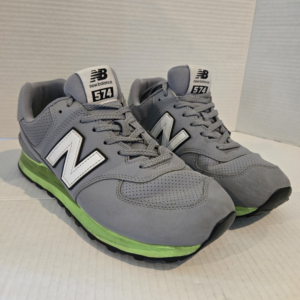 New Balance 574 Light Aluminum Energy Lime‎ Men's Size 9 Grey ML574EWR